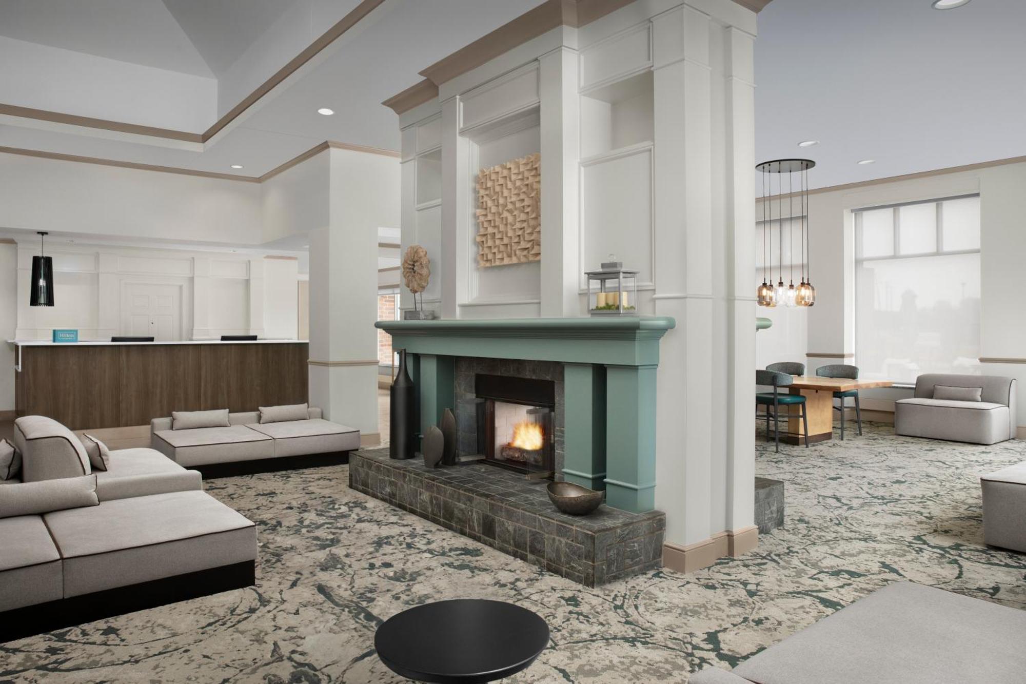Hilton Garden Inn Hoffman Estates Exteriör bild