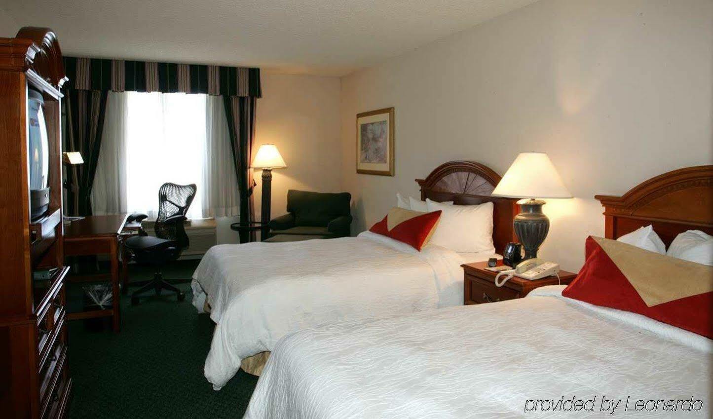 Hilton Garden Inn Hoffman Estates Exteriör bild